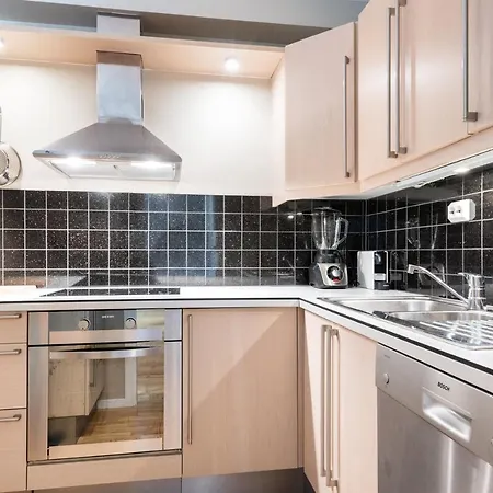 Central Apartment In Bergen! アパート *